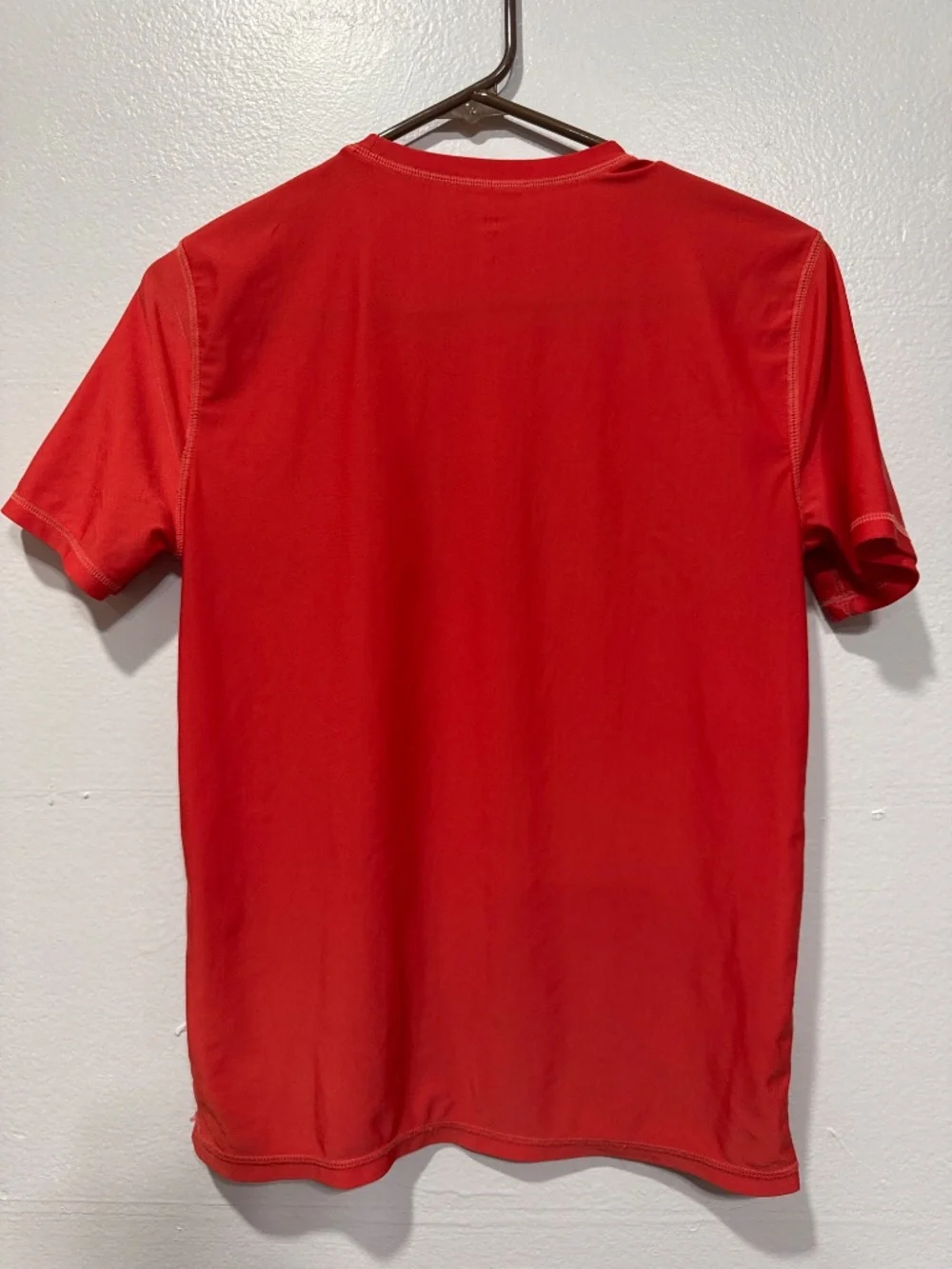 Gap Kids athletic Shirt Red Ocean Waves Print Rashguard Top Size XXL (14-16)